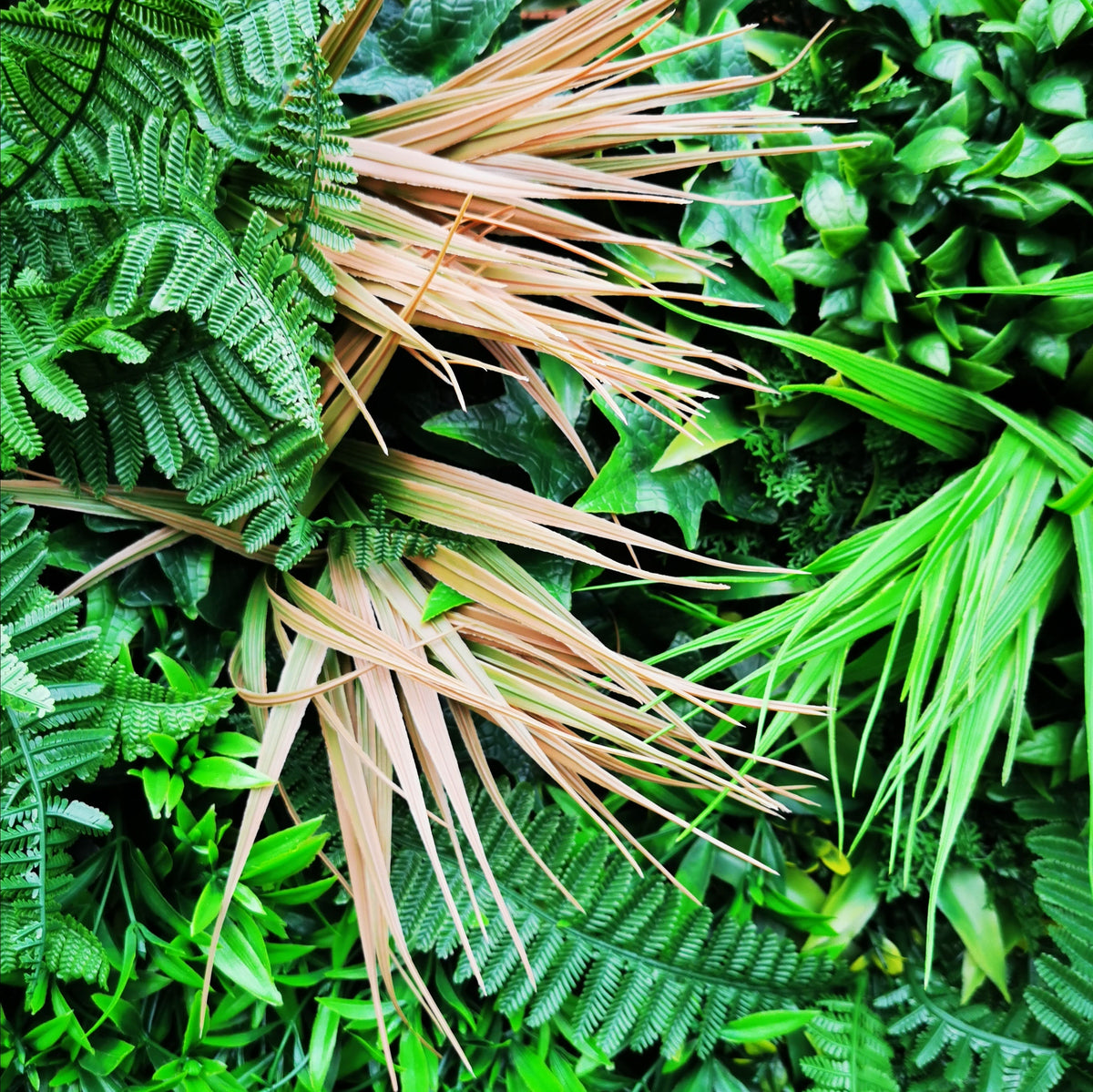 Artificial Deluxe Green Wall (100x100cm) - Year-Round Lush Greenery for UK Gardens & Events - No Upkeep!