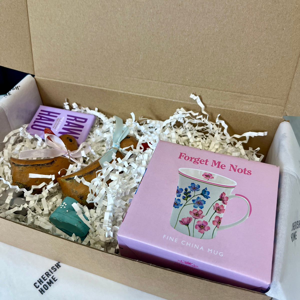 Sweet Ducks & Blooms Gift Box