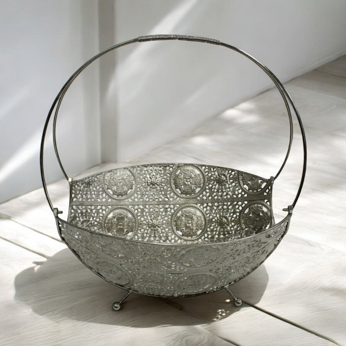 Large Metal Mesh Silver Decor Bowl Centerpiece Bowl Tray Fruit Bowl - Cherish Home