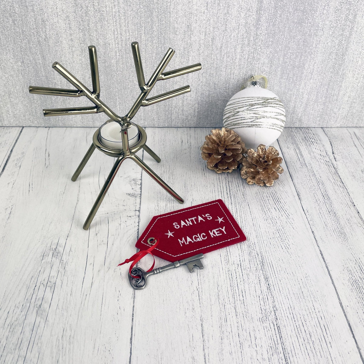 Gold Reindeer Candle Holder Small with tealight, magic key and baubles
