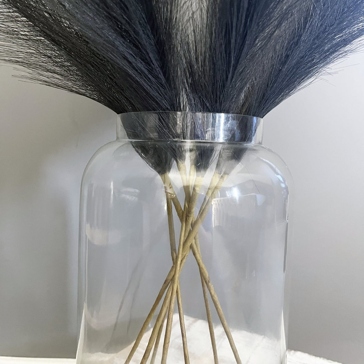 Magnitudo Medium Glass Vase - Cherish Home
