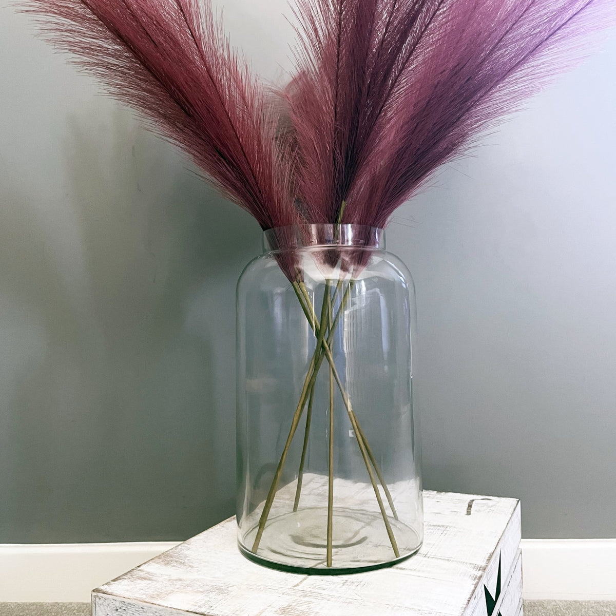 Magnitudo Medium Glass Vase - Cherish Home