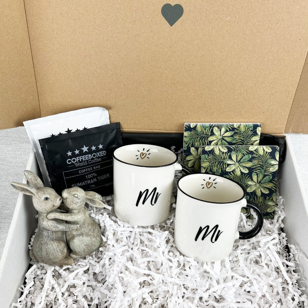 Mr Mrs Gift Box Drinking Mugs Oil Burner Rose Tealights