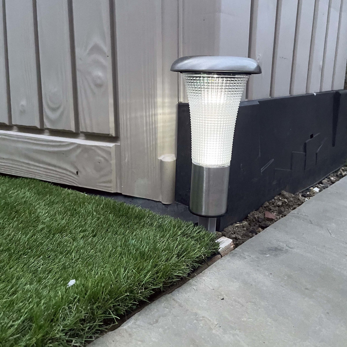 Solar Garden Light