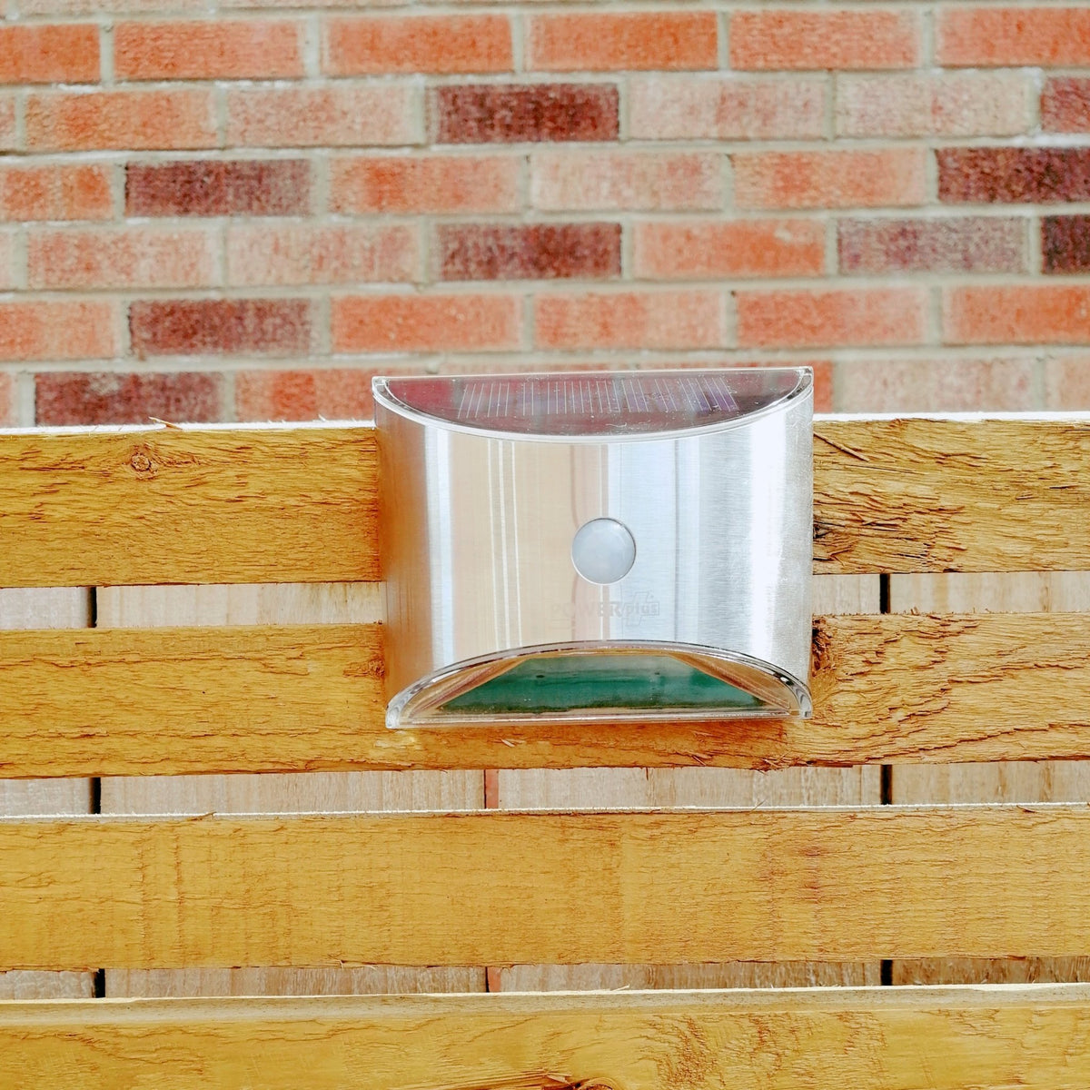 Solar Powered Motion Sensor Wall Light