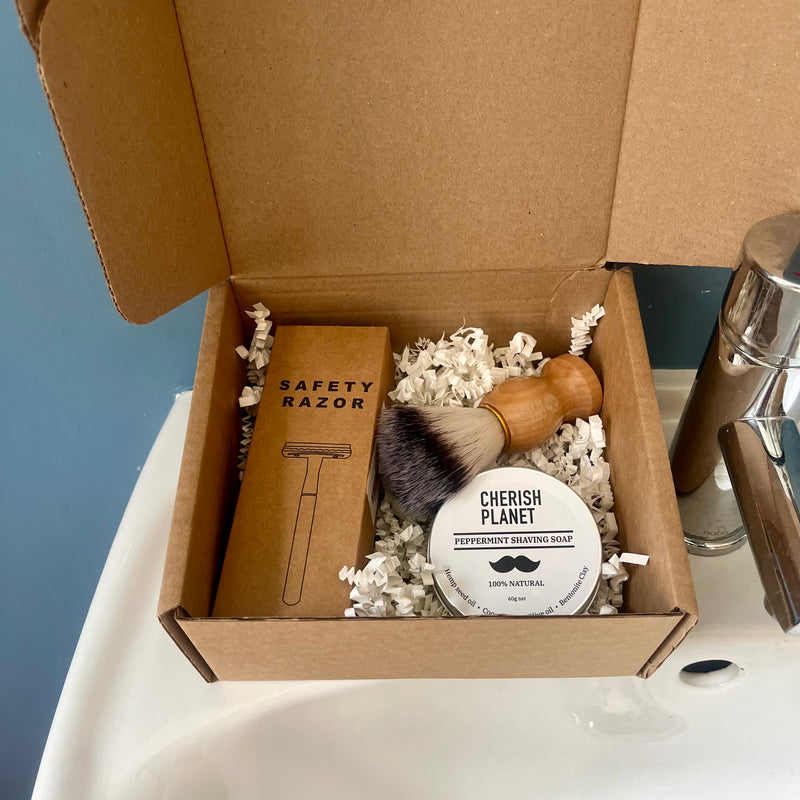 Men's Shaving Kit with Safety Razor, Shaving Soap, and Shaving Brush - Complete Grooming Set for a Close and Smooth Shave
