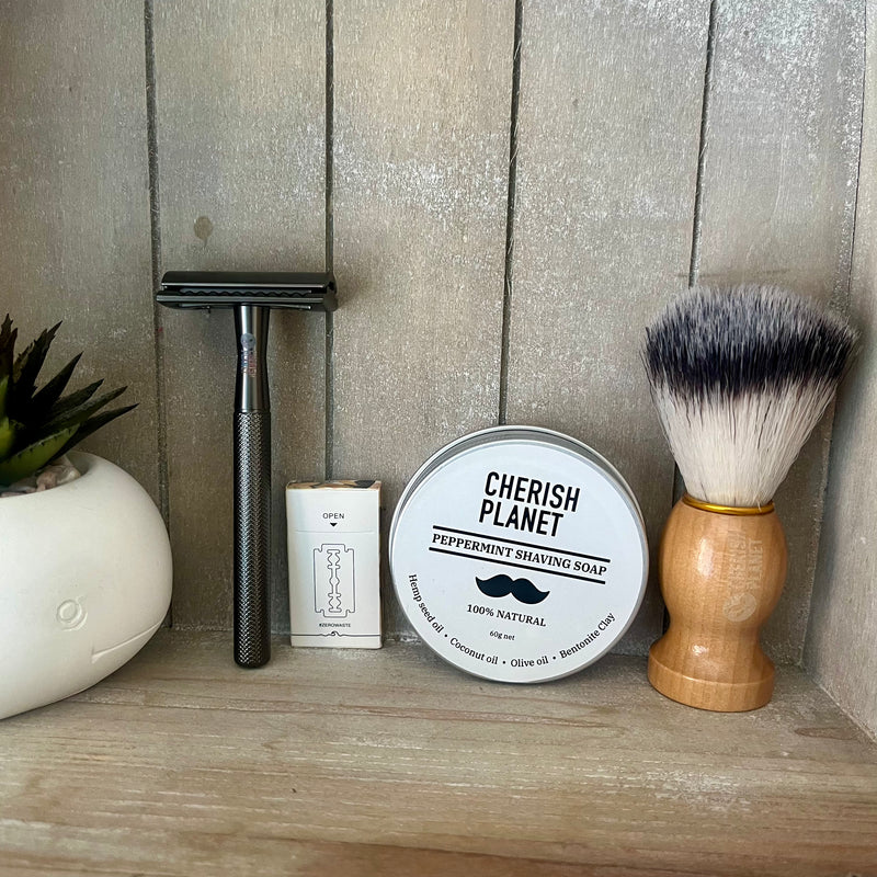 Men's Shaving Kit with Safety Razor, Shaving Soap, and Shaving Brush - Complete Grooming Set for a Close and Smooth Shave