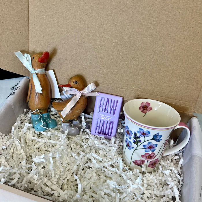 Sweet Ducks & Blooms Gift Box