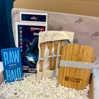 Father's Day Gift Box for the Adventure Dad: Lunch Box, Cutlery, Torch & Chocolate