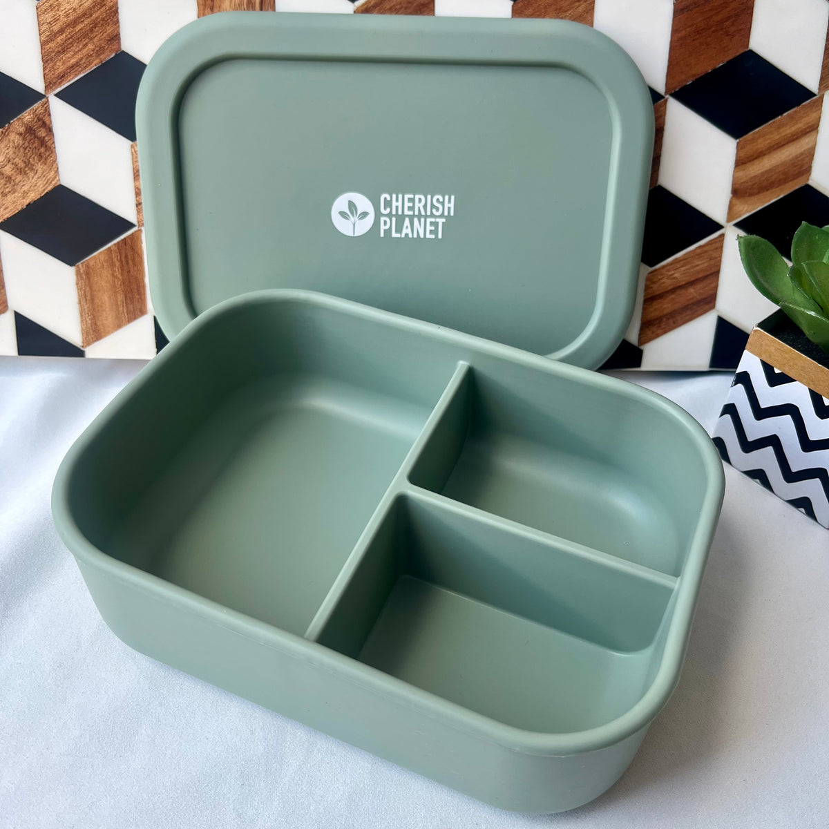 920ml Silicone Lunch Box, Leakproof Reusable Food Container for Adults & Kids