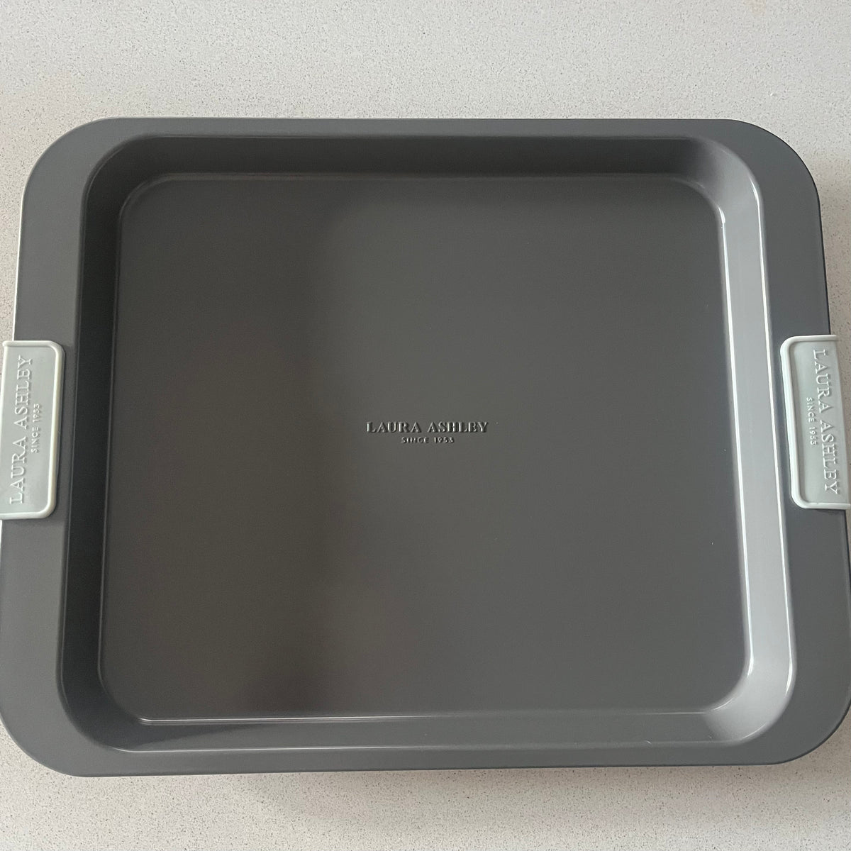 Laura Ashley 38CM (15") Oven Tray Baking cookware