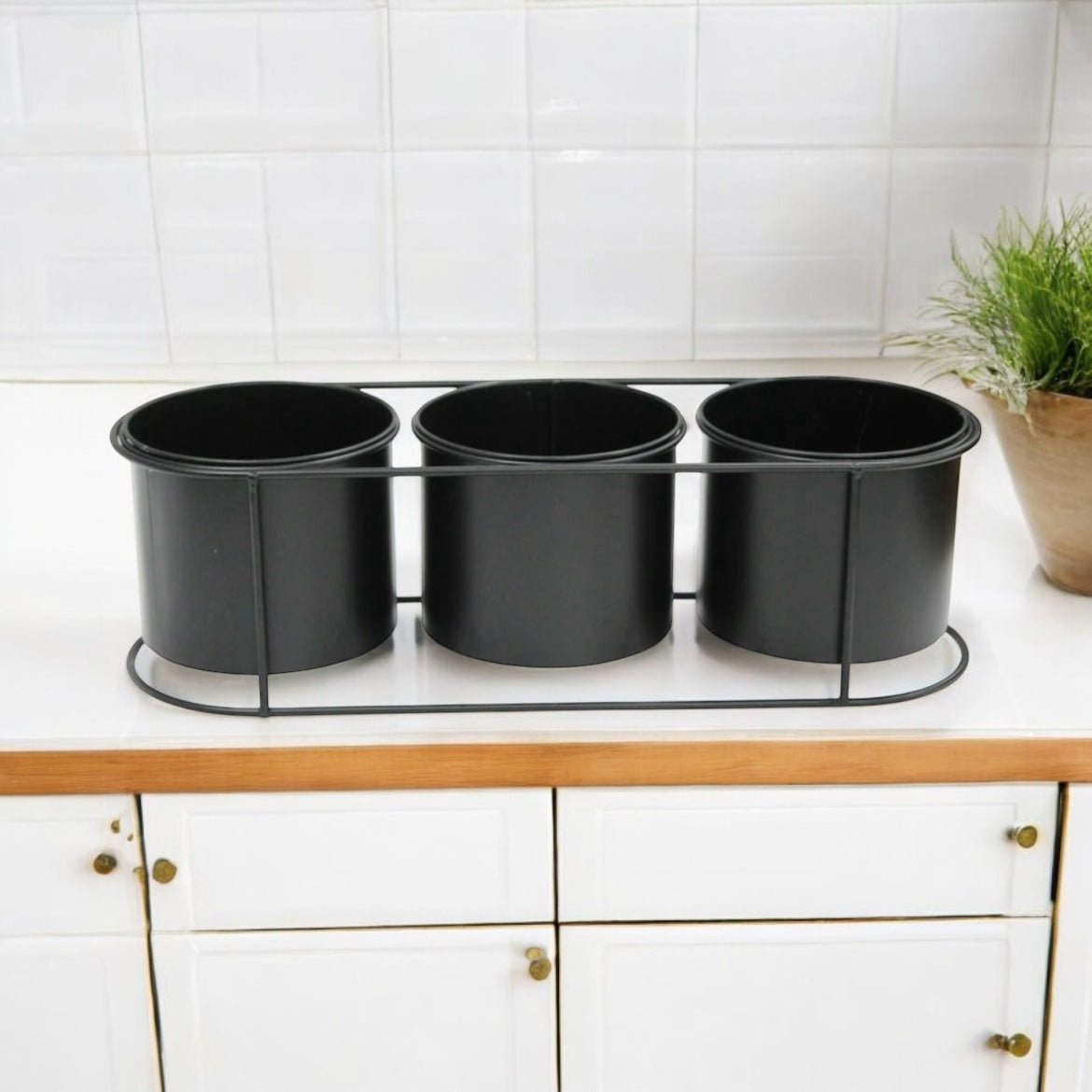 Set Of 3 Indoor Planters Stand Black Plant Pots Set Of 3 Black Stand Home Plants - Cherish Home