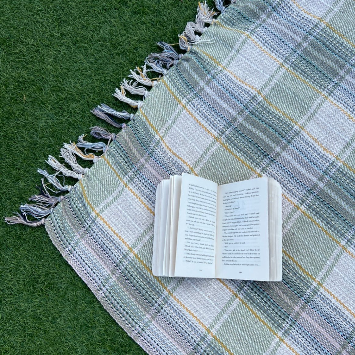 Sustainable Outdoor Picnic Blanket 130x150cm, made from Recycled Materials - Cherish Home