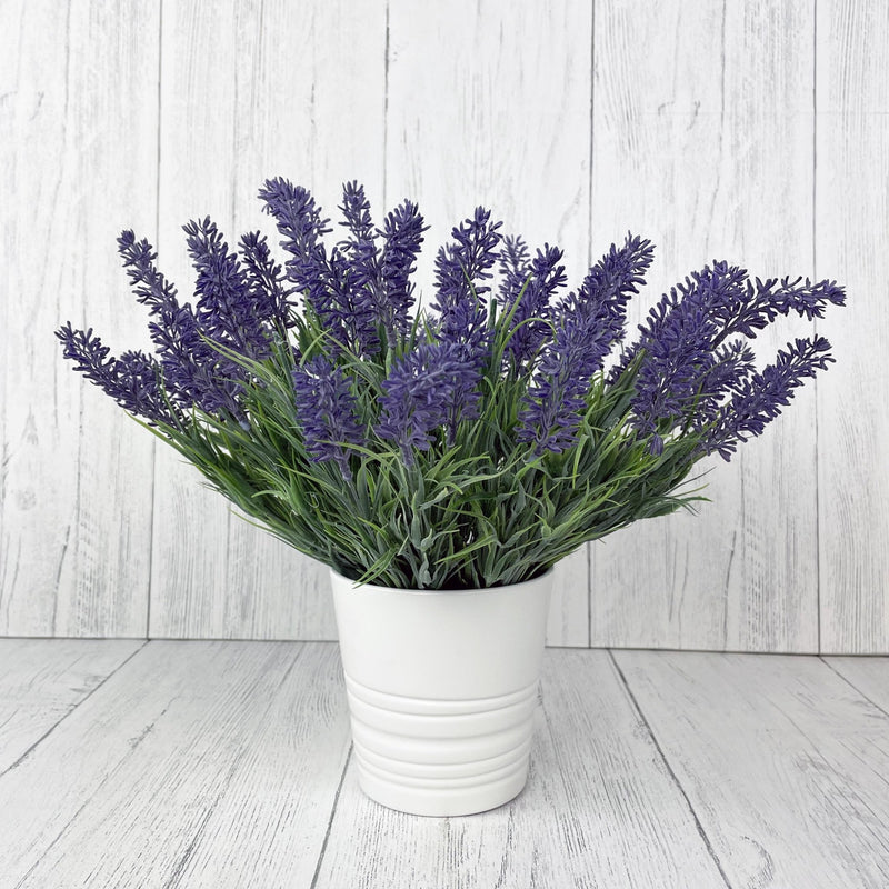 Small Lavender Spray Bunch in Vase