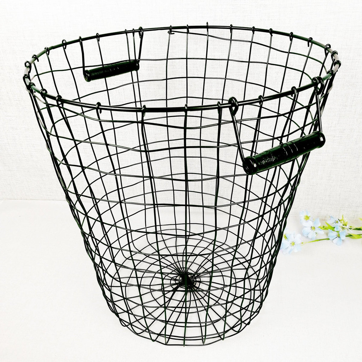 Black metal wire basket 